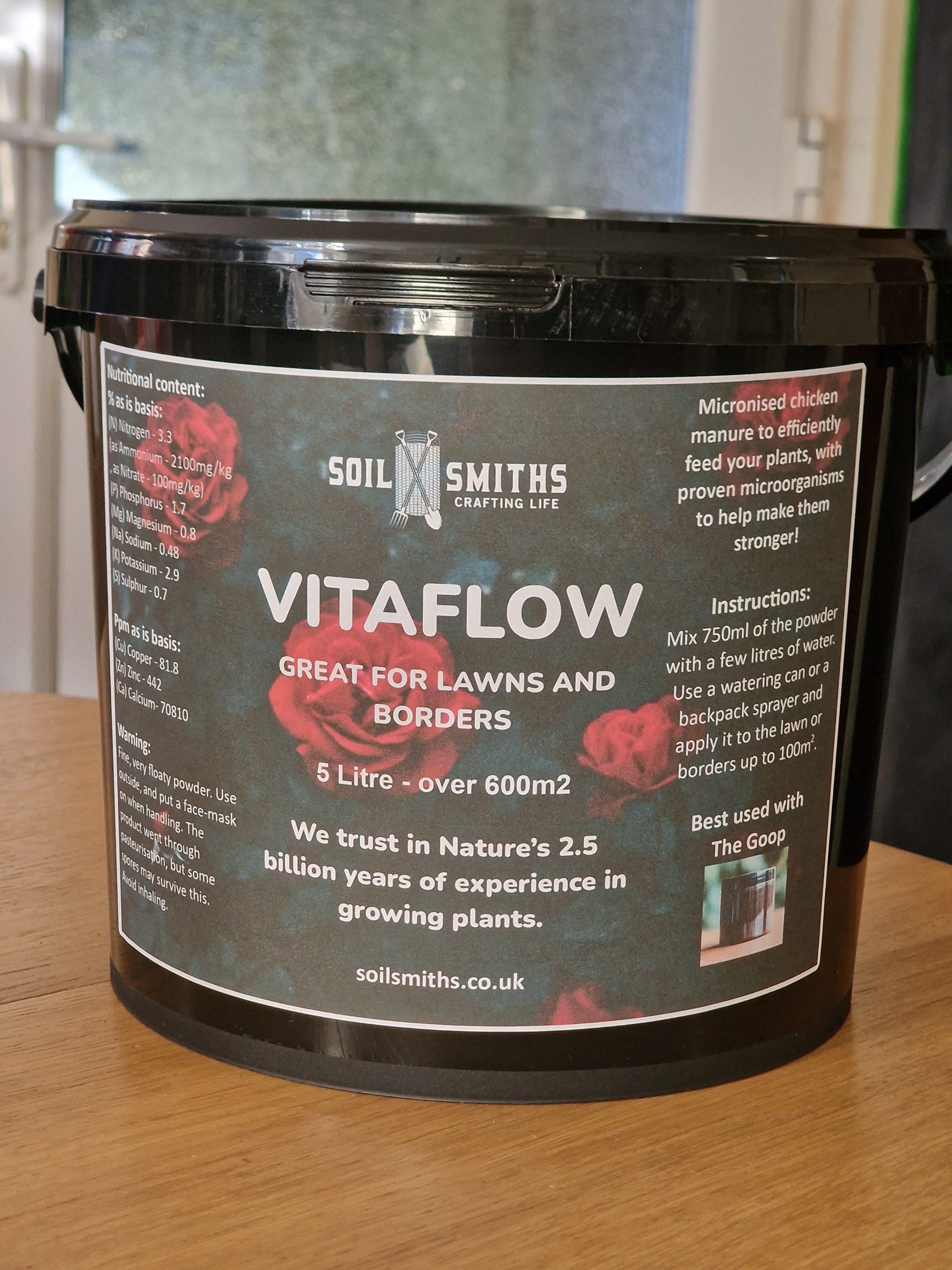 Soil Smith's "Vitaflow". Micronised Chicken Manure with Beneficial Microbes Soil Smiths